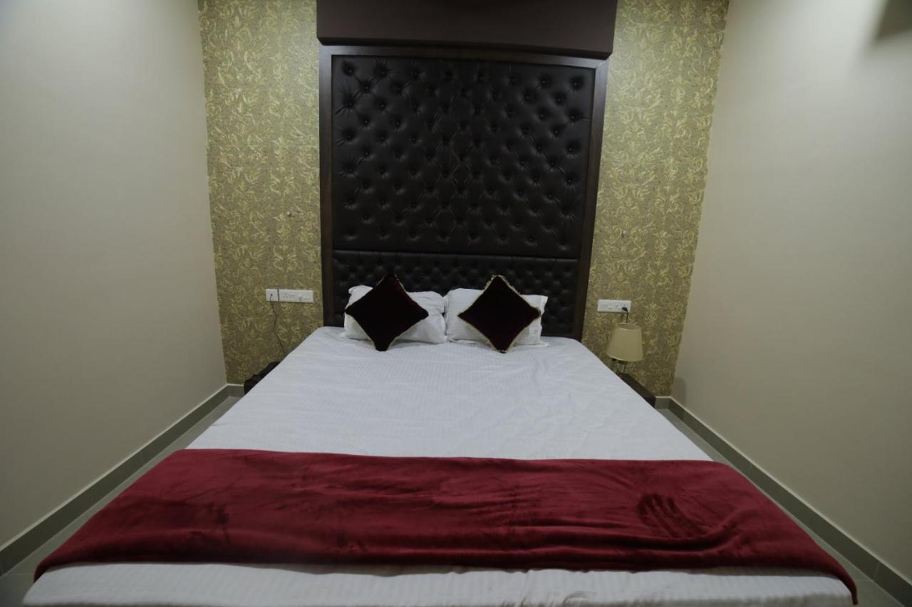 Апарт отель Shivalaya Residency Thrissur Экстерьер фото